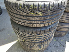 Pirelli SottoZero RSC 245/45 R19