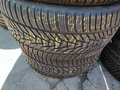 Hankook Winter Evo-3  275/45 R20